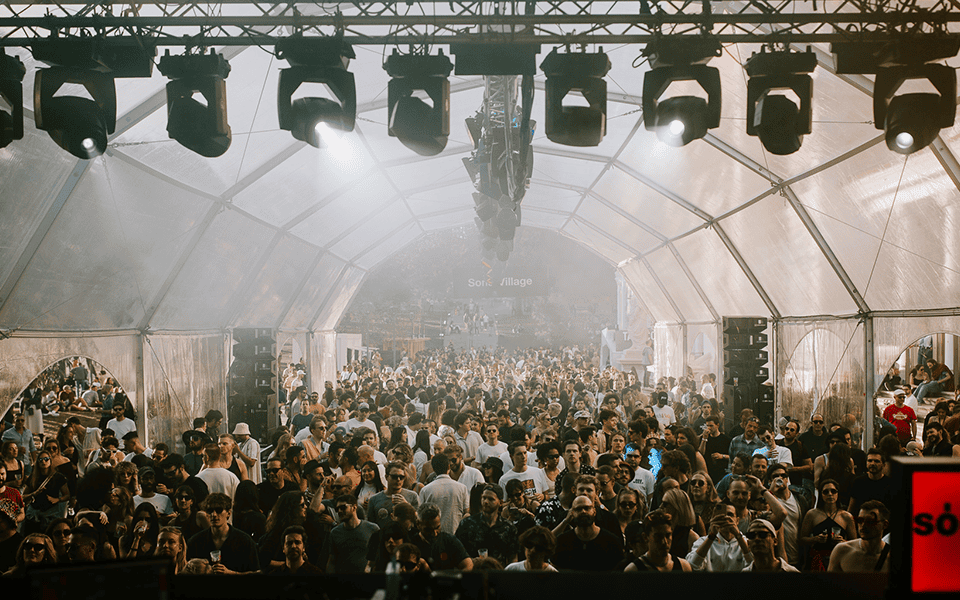 Audience fills the main tent during an electronic music concert at Sónar Lisboa